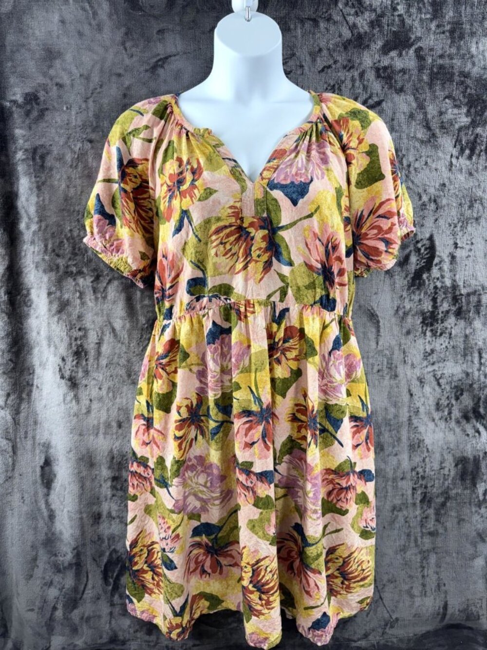 Terra & Sky Plus size 1X 16W 18W Floral V neck Short Sleeve Dress Tie Back